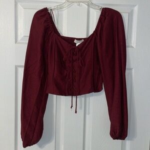 Cropped long sleeve top